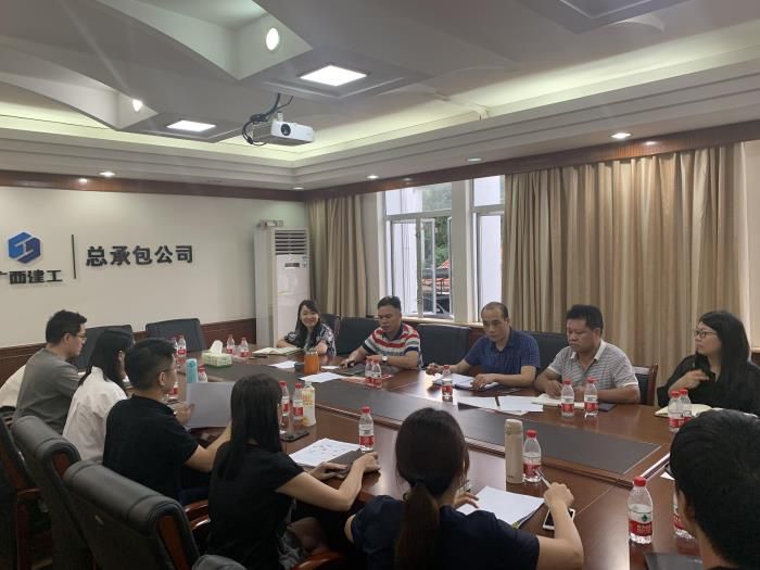 2�ۻ��ֳ��������� ��700.jpg