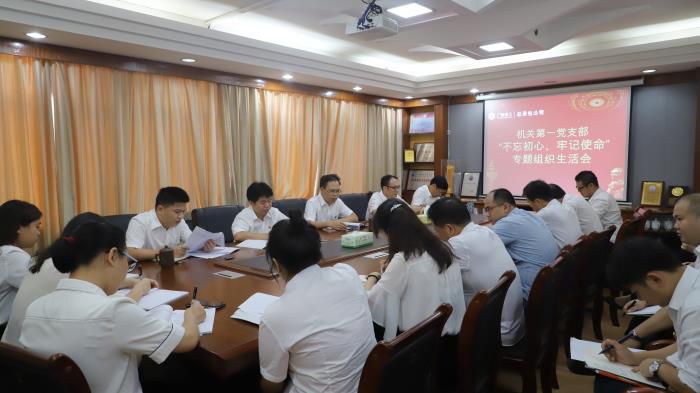 6�ۻ��ֳ� ��������700.jpg