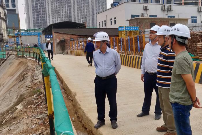 4����ֳ�����Ԫ�� ��700.jpg