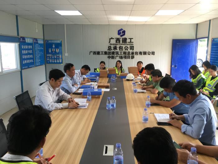 1.1�ۻ��ֳ�������� ��700.jpg