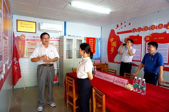 ����������鵳֧���˶�����л΢�� ��.JPG