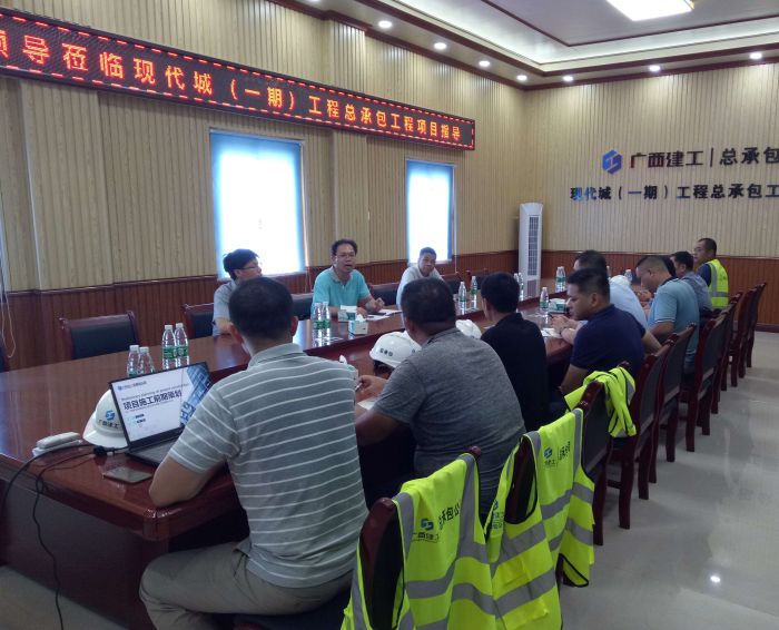 6�ۻ��ֳ��������� ��.jpg