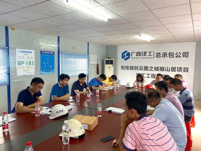 27�ۻ��ֳ������� ��.jpg