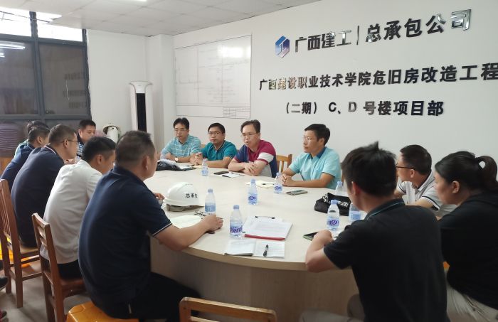 38�ۻ��ֳ����Ʊ�����.jpg