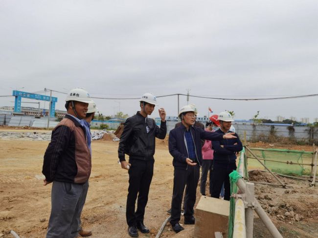 4��Ŀ�ֳ���Ī��������.jpg