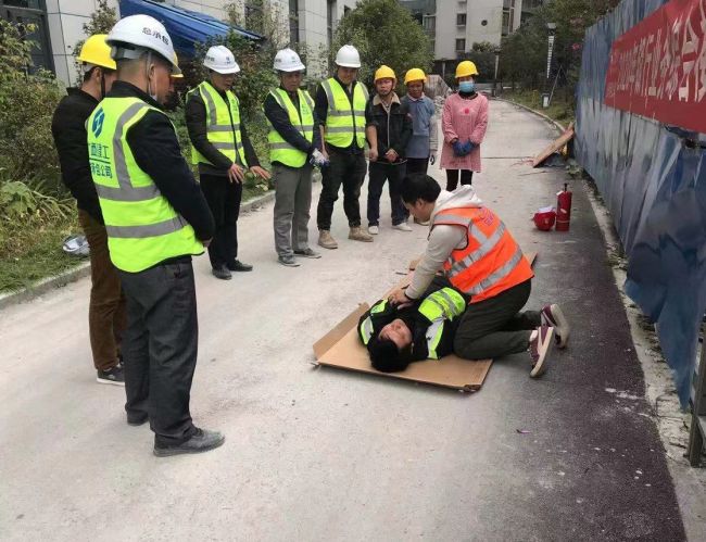 6  �ķ�������ʾ  ��ΰ�� ��.jpg