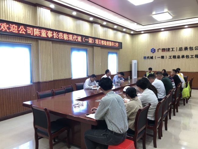 �ۻ��ֳ���¬���� ��.jpg