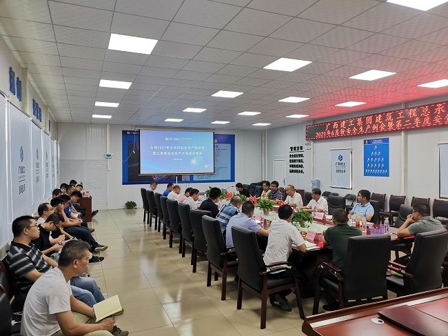 5�ۻ��ֳ����Ʊ��� �㣨��ͼ��.jpg