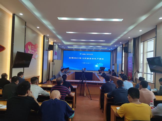 1635757996807577.jpg 聚会现场 覃桂整 摄.jpg