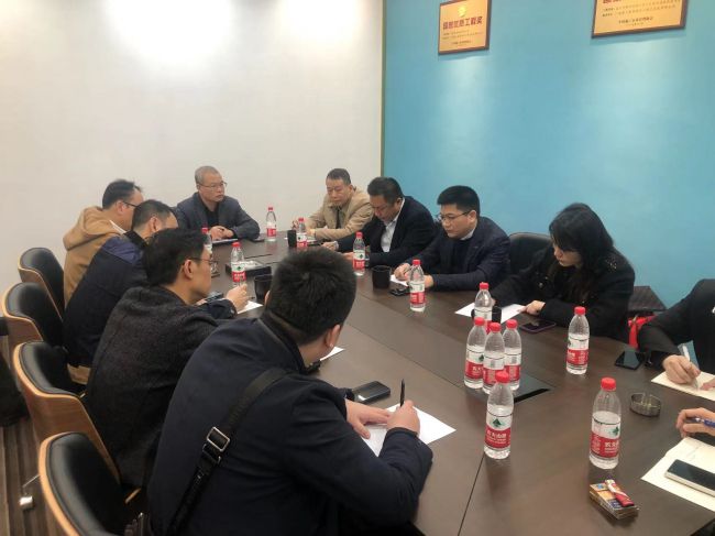 ���оۻ��ֳ����׿� �㣨��ͼ��.jpg