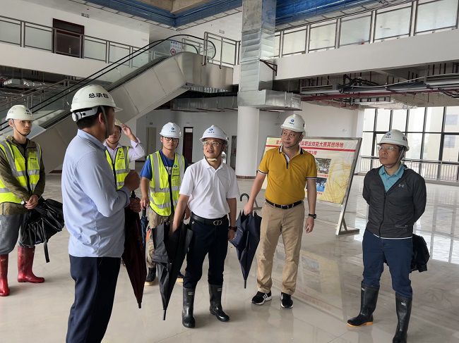 �����´��ӵ���������ְҵ����ѧԺ��Ŀ�����¬���� �㣨��ͼ��.jpg