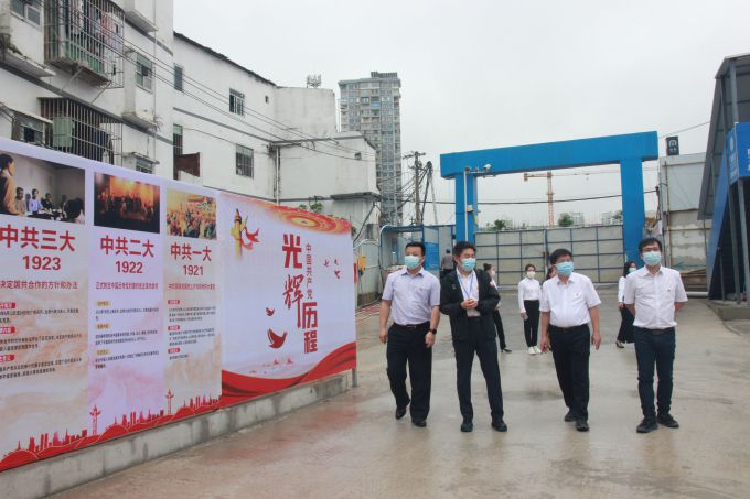 ���С���ɫ���ȡ����˲ӱ� �㣨��ͼ��.jpg