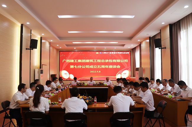 ��̸���ֳ������ϴ� �㣨��ͼ��.jpg