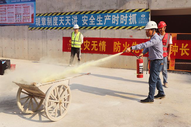 �����ɾ����������ʹ����ѵ�����ϴ� �㣨��ͼ��.jpg