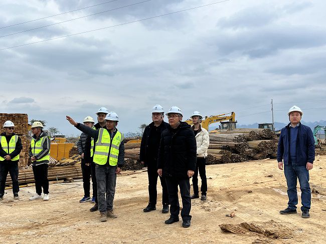 ��Ŀ�ֳ�����ΰ�� �㣨��ͼ��.jpg